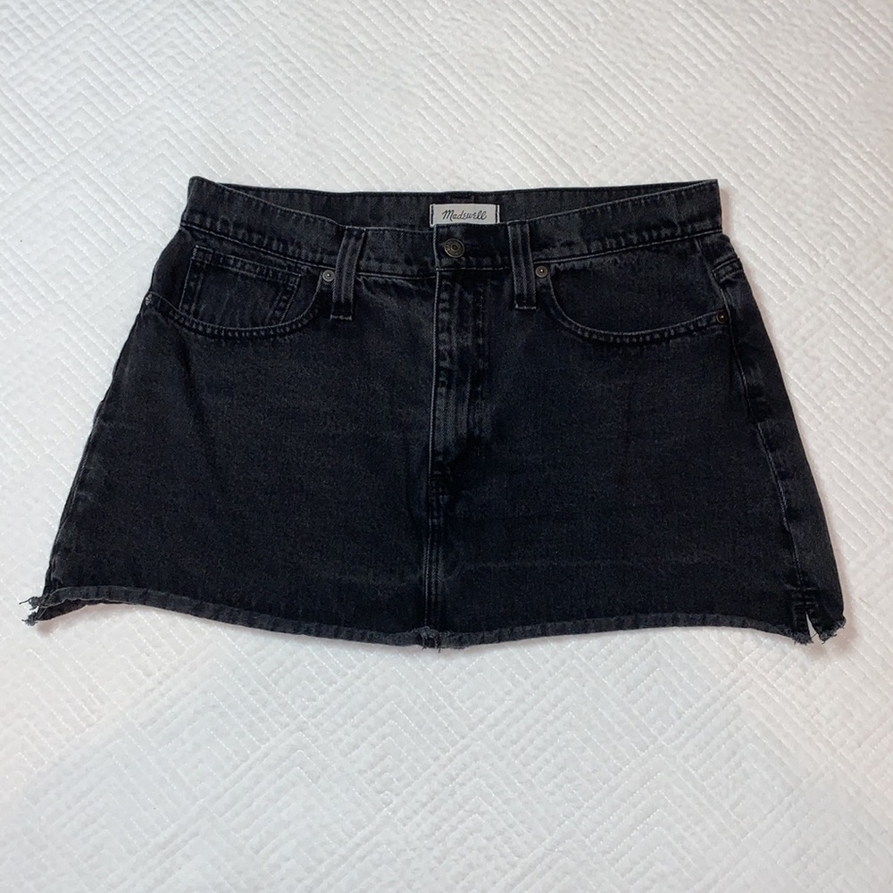 Madewell Raw Hem Cutoff Jean Mini Skirt, Distressed Washed Black, Size 32
